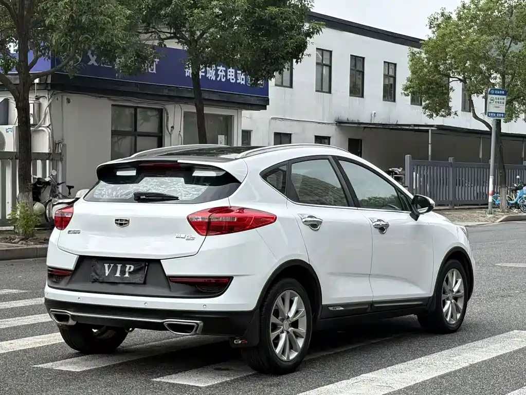 Geely Emgrand GS — миниатюра 5