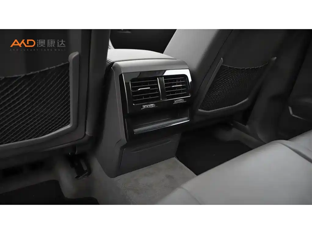 Volkswagen Touareg 2021 3.0TSI Sport