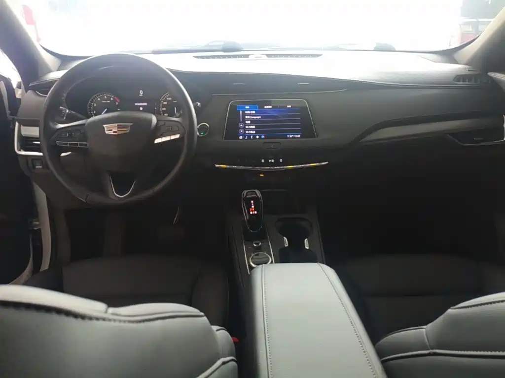 Cadillac XT4 — миниатюра 10