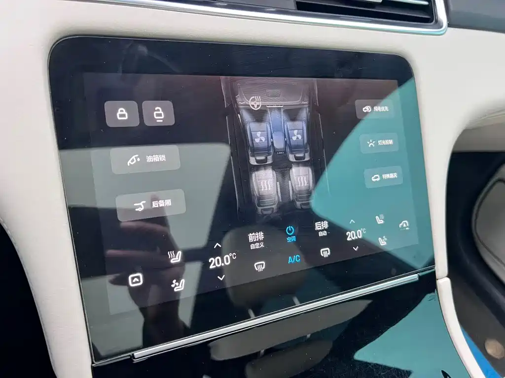 Li Auto Li ONE — миниатюра 14