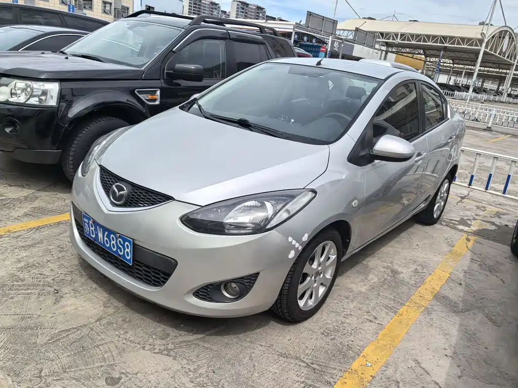 Mazda 2