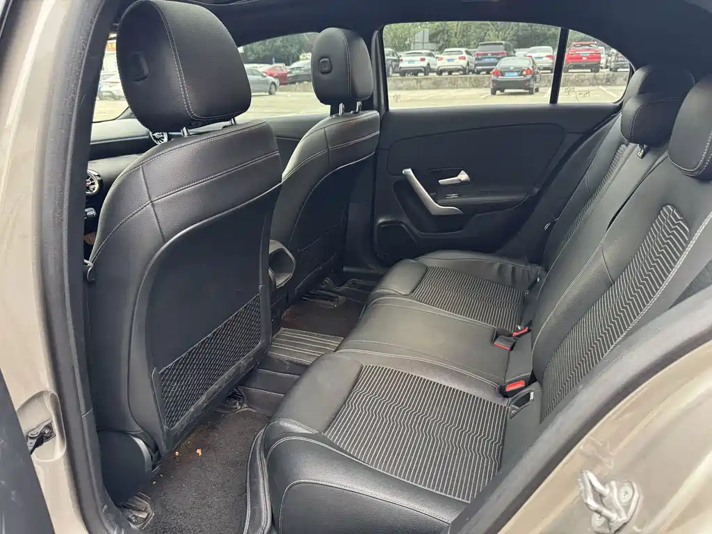 Mercedes-Benz A-Class (Import) — миниатюра 7
