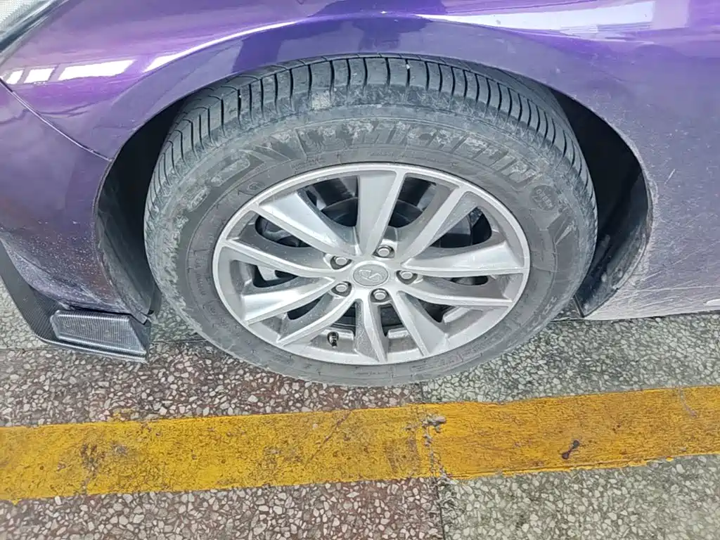 Infiniti Q50L — миниатюра 23