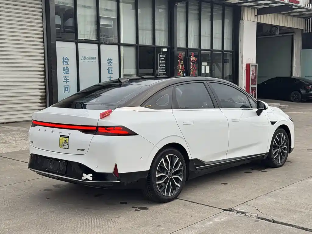 XPeng P5 — миниатюра 17