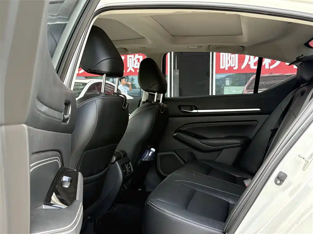 Nissan Teana — миниатюра 7