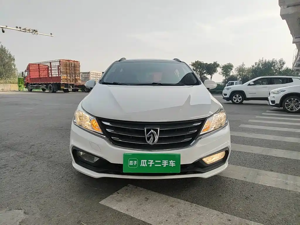 Baojun 310 — миниатюра 3