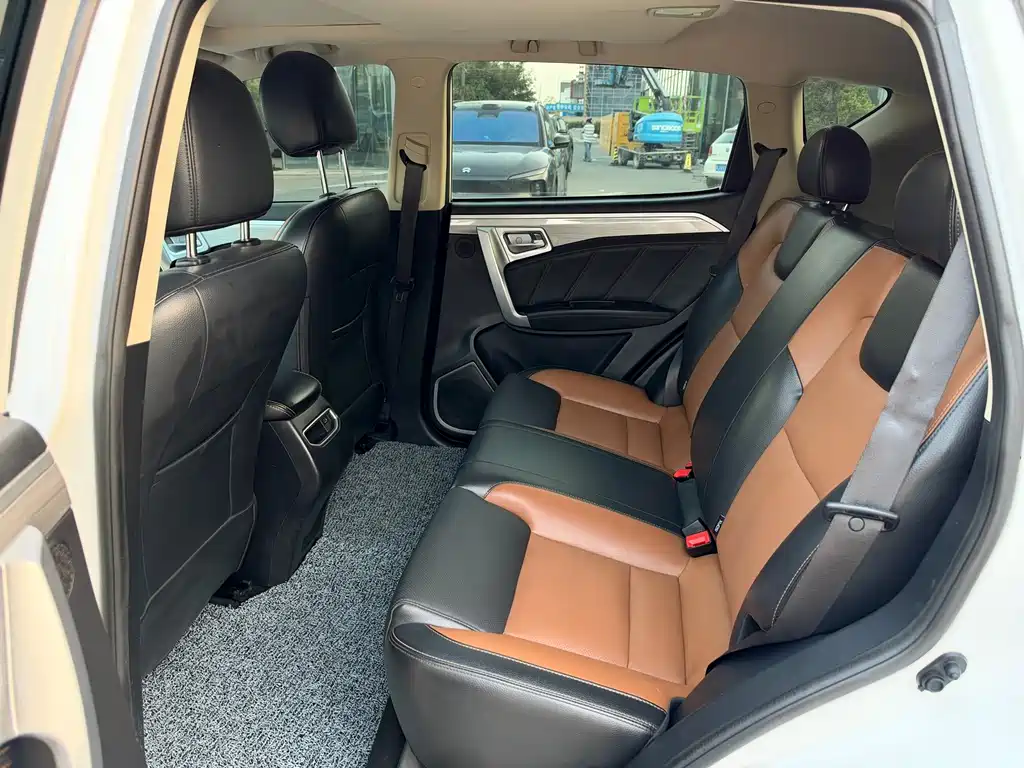 Geely Vision X6 — миниатюра 6