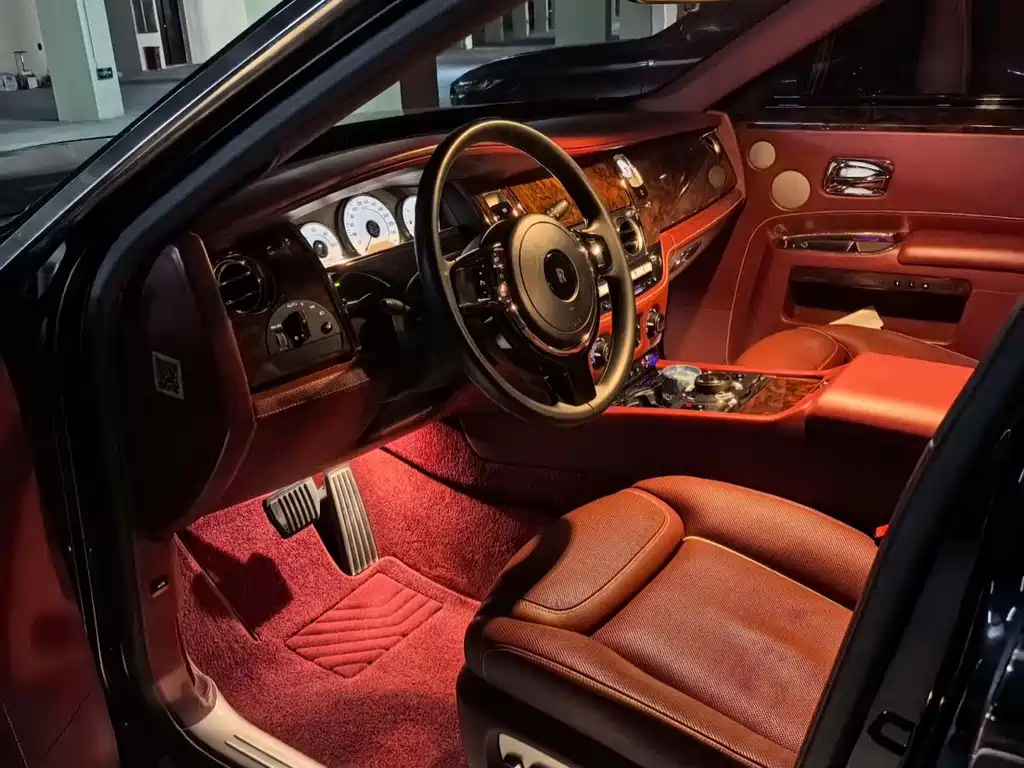 Rolls-Royce Ghost — миниатюра 2