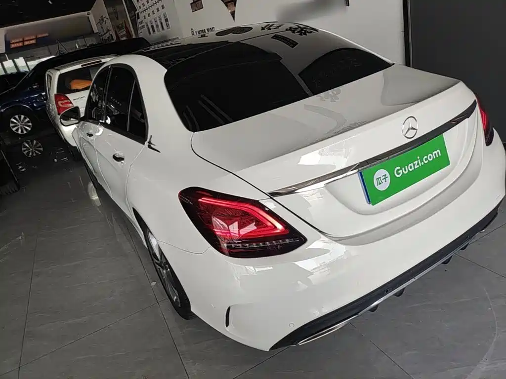 Mercedes-Benz C-Class — миниатюра 5