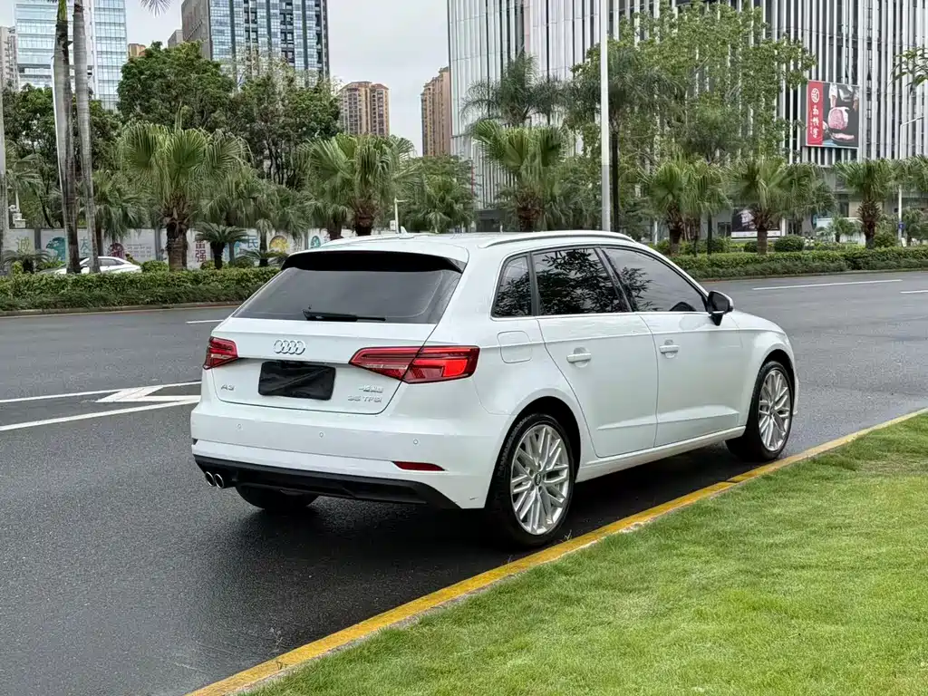 Audi A3 2018 30 Sportback 35 TFSI