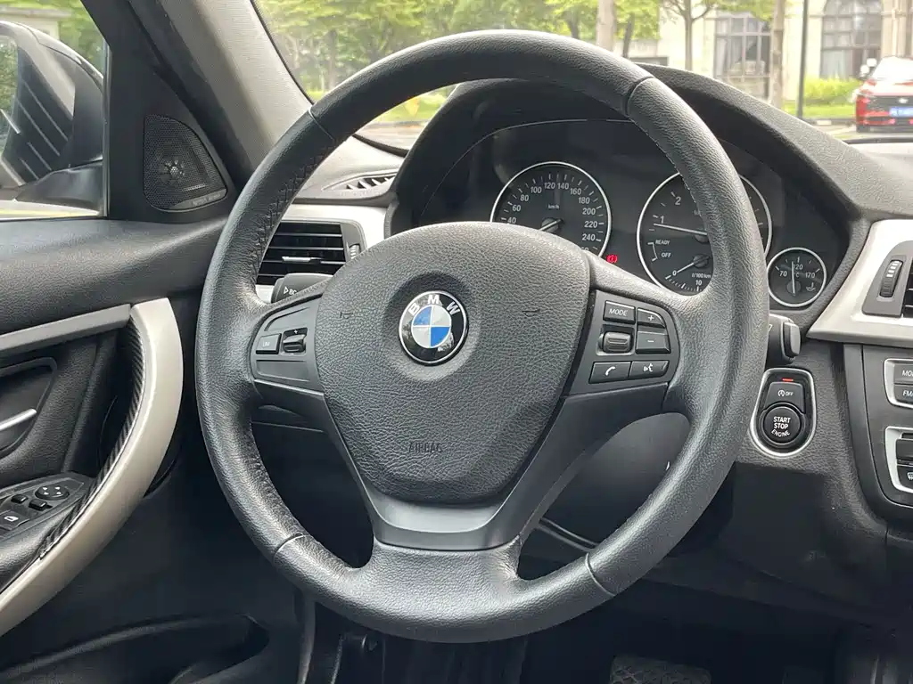 BMW 3 Series — миниатюра 17