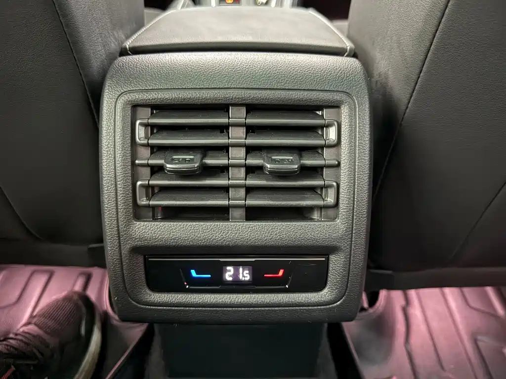 Volkswagen Golf — миниатюра 17