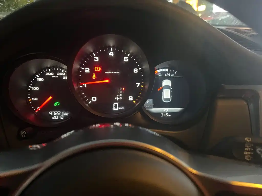 Porsche Macan — миниатюра 4