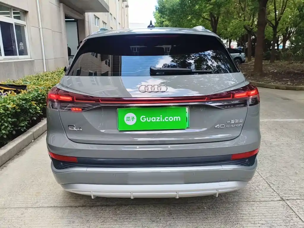 Audi Q4 e-tron — миниатюра 6