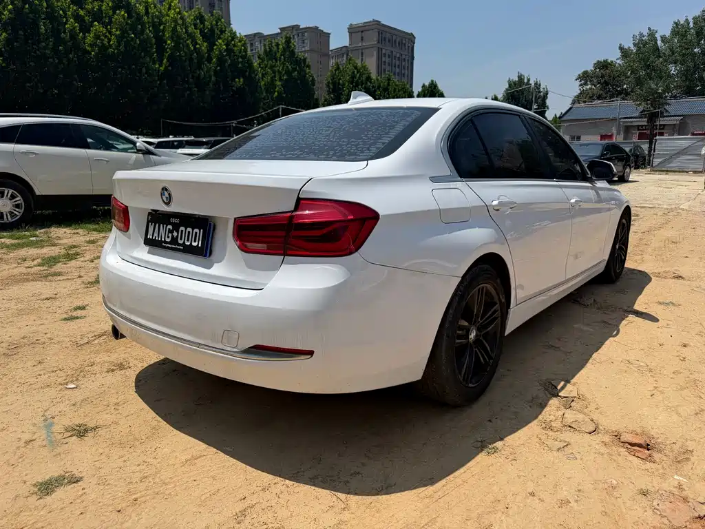BMW 3 Series — миниатюра 9