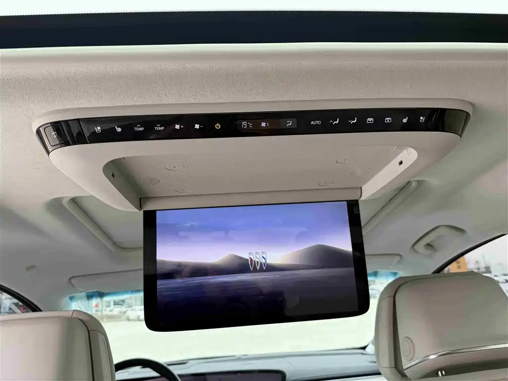 BUICK GL8 NEW ENERGY