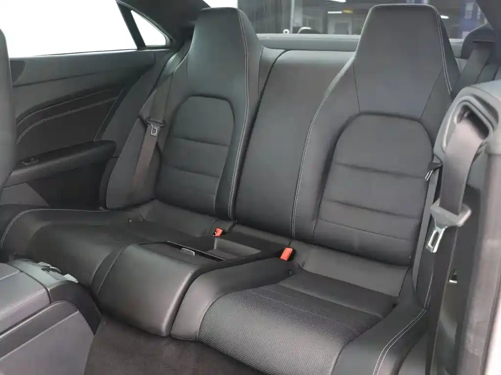Mercedes-Benz E-Class (Import) — миниатюра 9