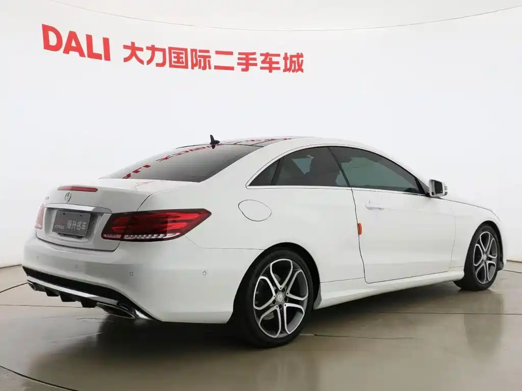 Mercedes-Benz E-Class (Import) — миниатюра 16