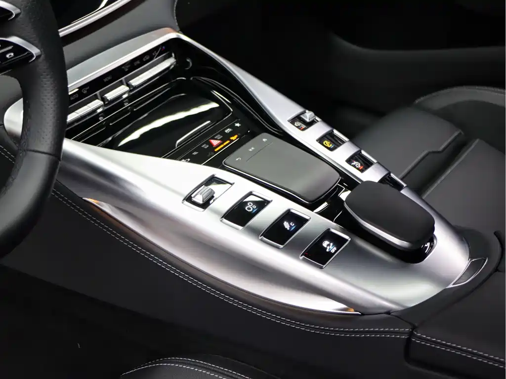 Mercedes-Benz AMG GT — миниатюра 11