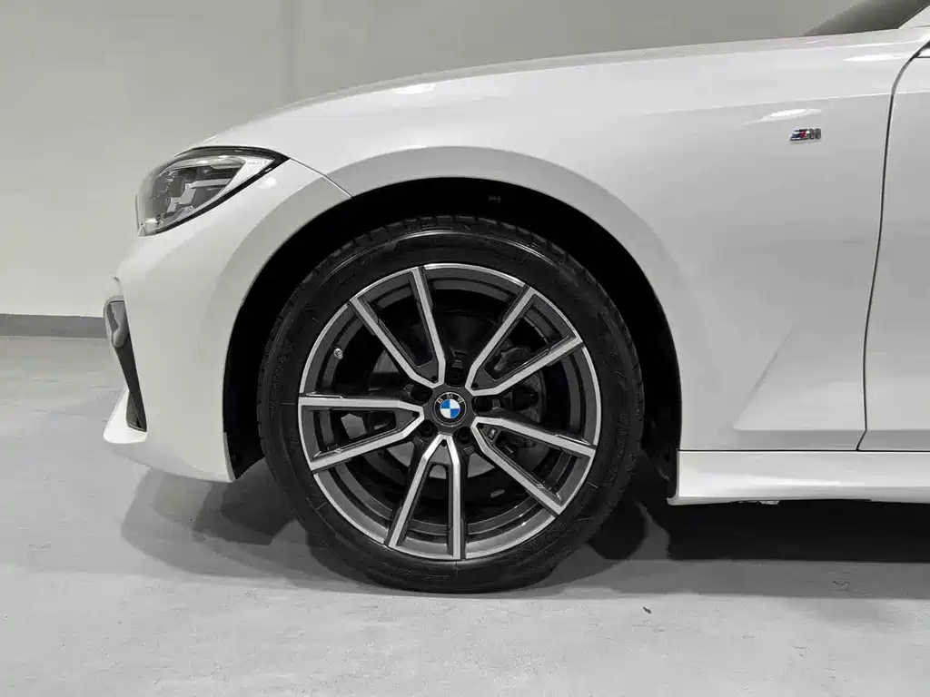 BMW 3 Series — миниатюра 4