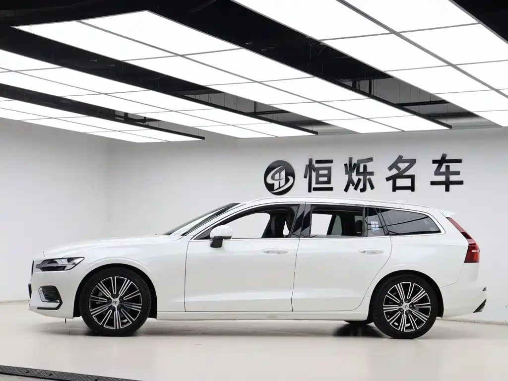 Volvo V60 — миниатюра 30