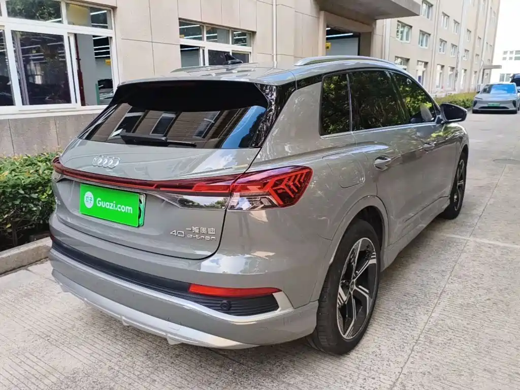 Audi Q4 e-tron — миниатюра 7