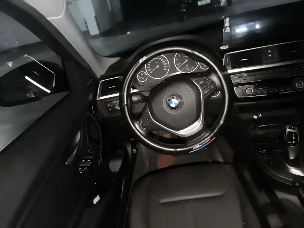 BMW 3 Series — миниатюра 3