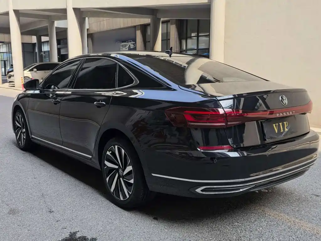 Volkswagen Passat — миниатюра 12