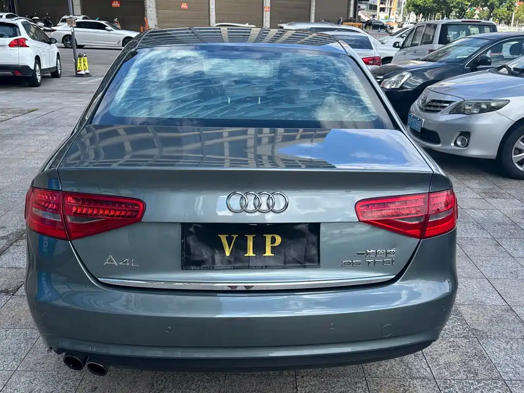 Audi A4L 2013 35 TFSI AT Comfort