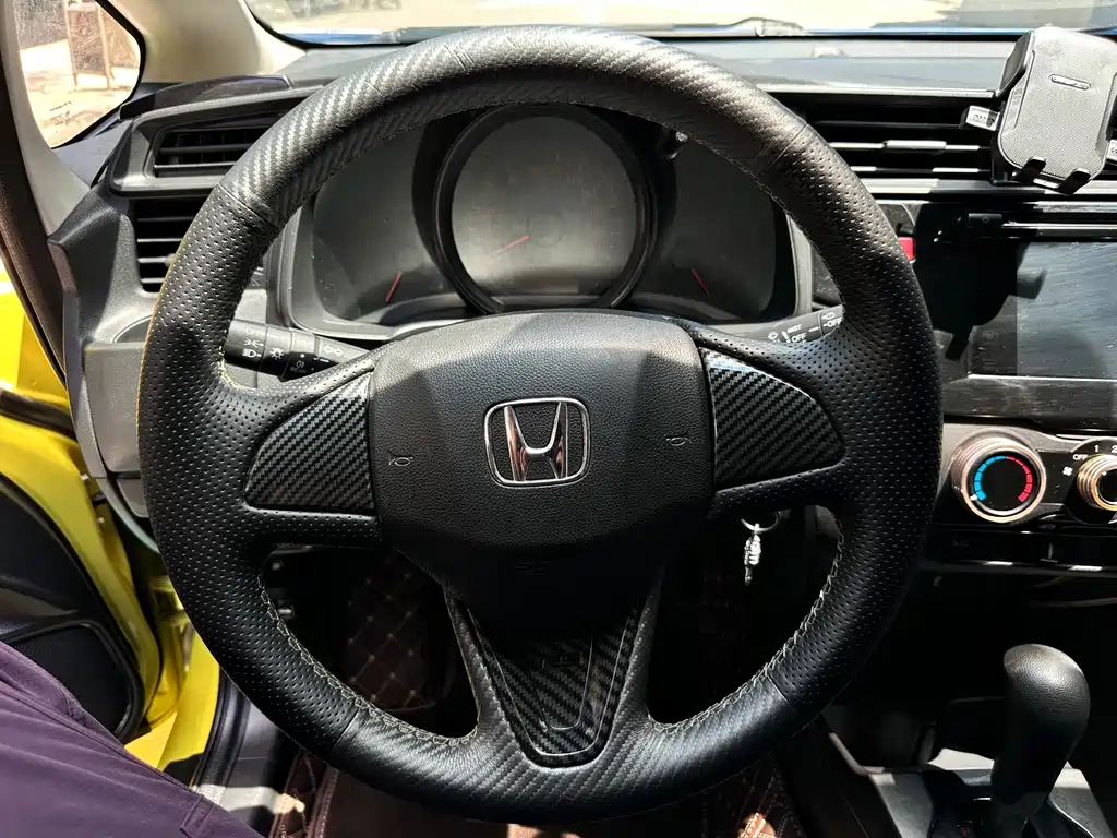 Honda Fit — миниатюра 23