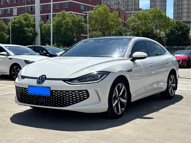 VOLKSWAGEN LINGDU 2023