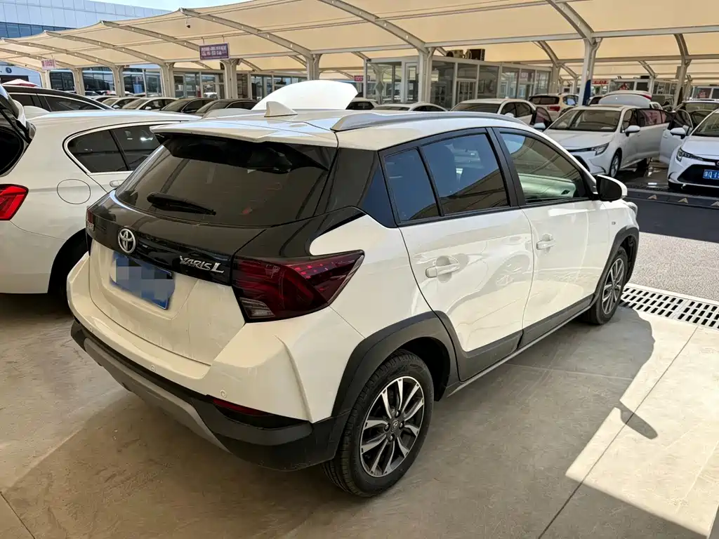 Toyota Yaris L — миниатюра 13