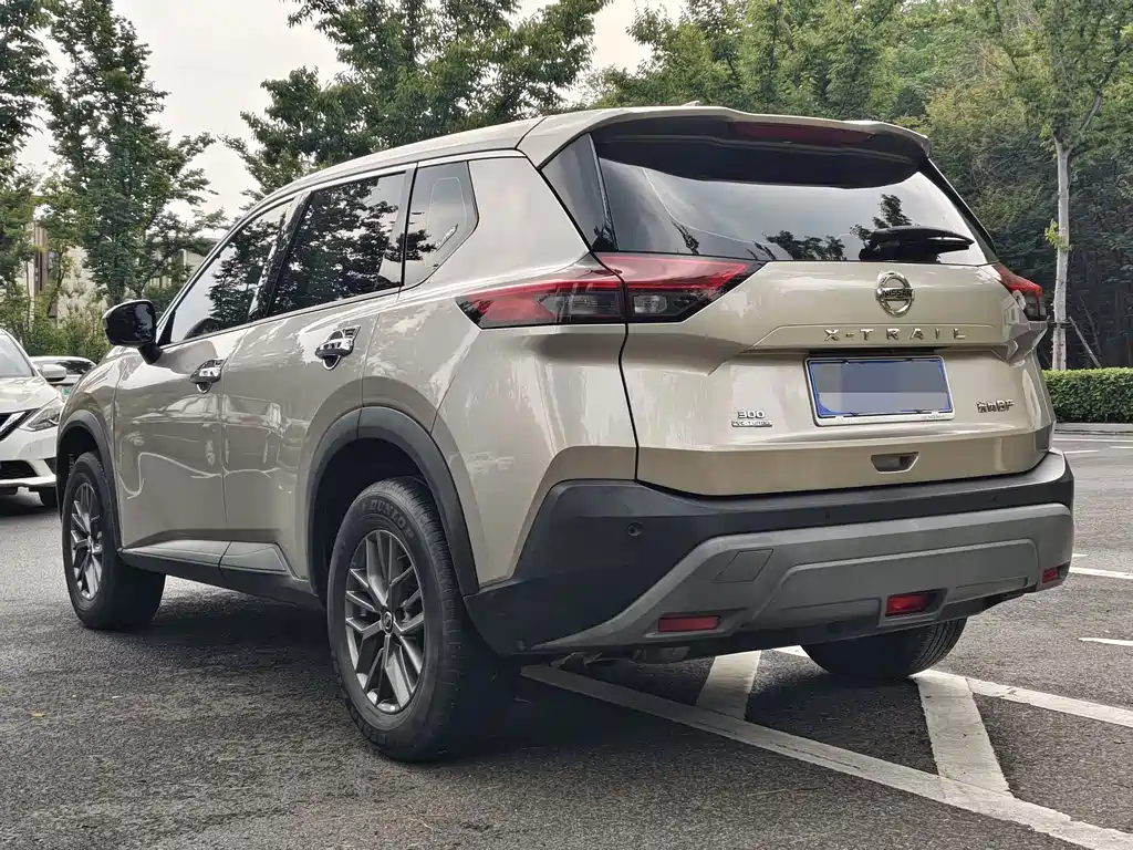 Nissan X-Trail — миниатюра 6