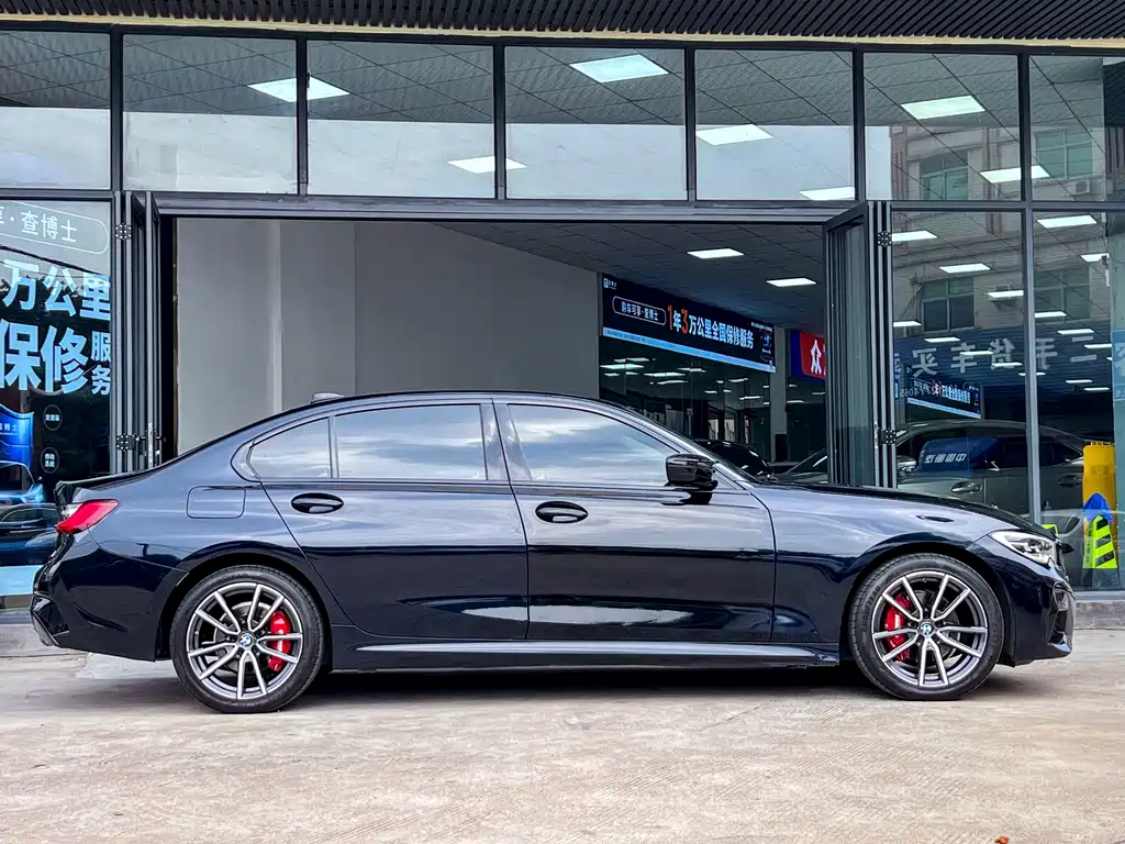 BMW 3 Series 3 2022 325Li M Sport
