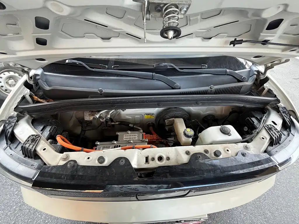 Wuling MINIEV — миниатюра 4