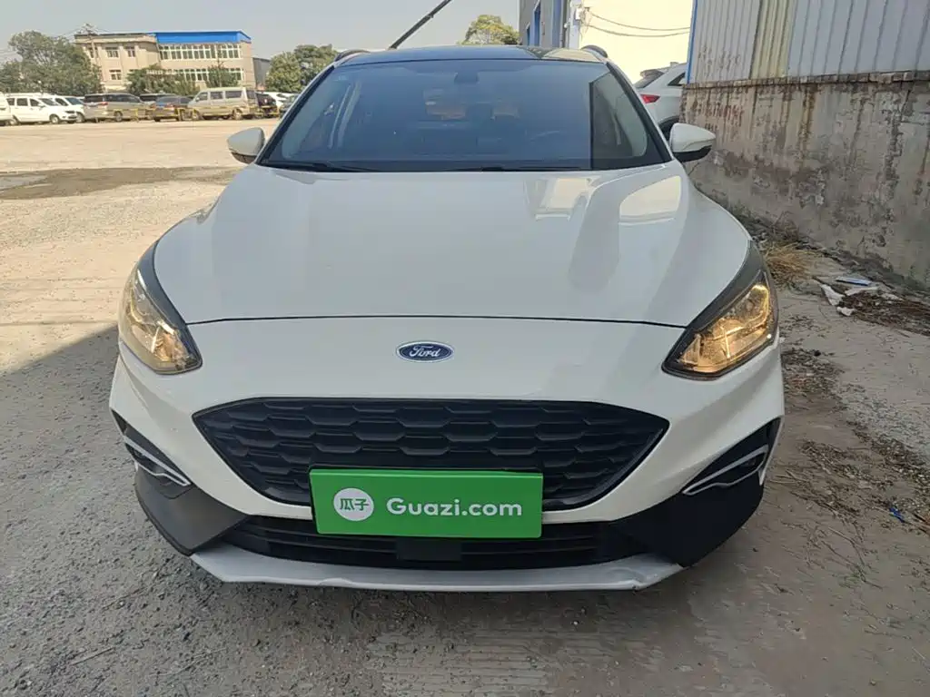 Ford Focus Active — миниатюра 3