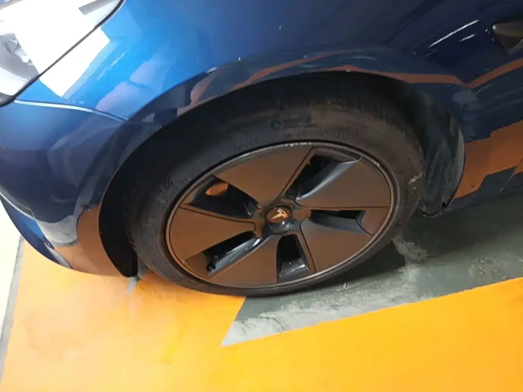Tesla Model 3 — миниатюра 23