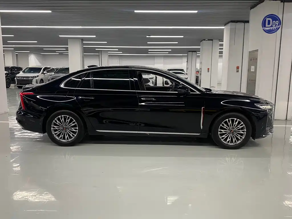 Hongqi Hongqi H5 — миниатюра 12