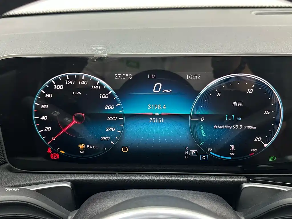 Mercedes-Benz GLB — миниатюра 13