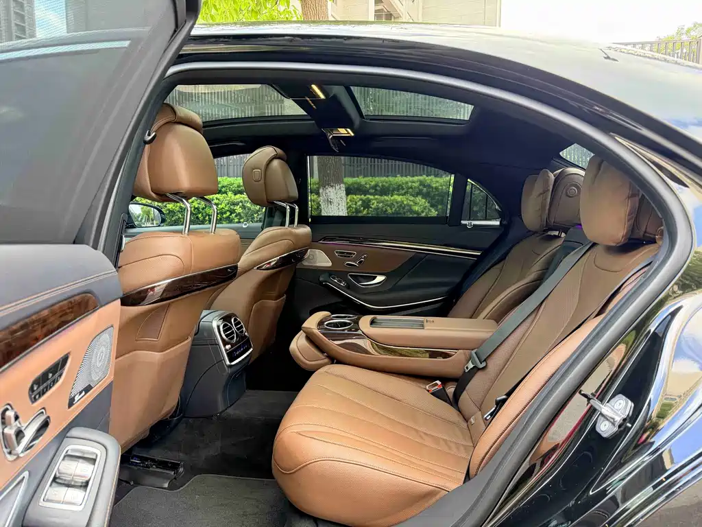 Mercedes-Benz S-Class — миниатюра 10