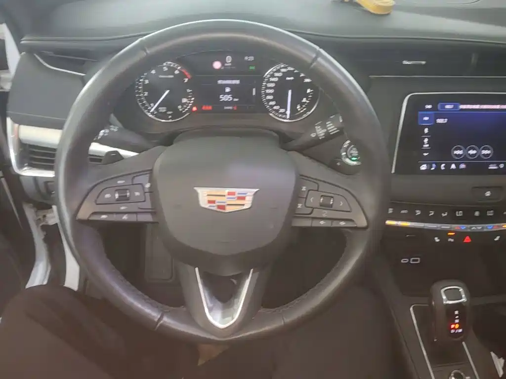 Cadillac XT4 — миниатюра 11