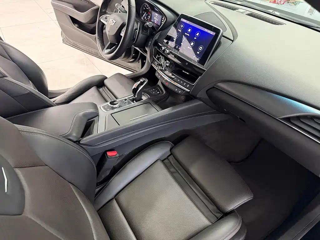 Cadillac CT5 — миниатюра 16