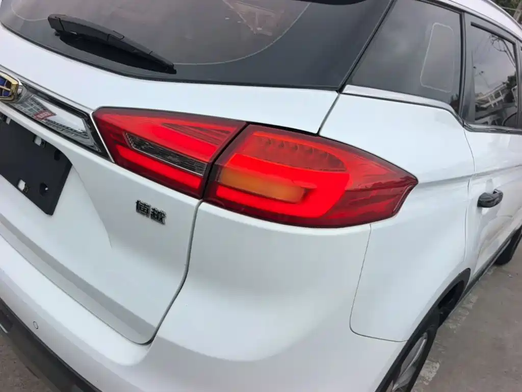 Geely Boyue — миниатюра 8