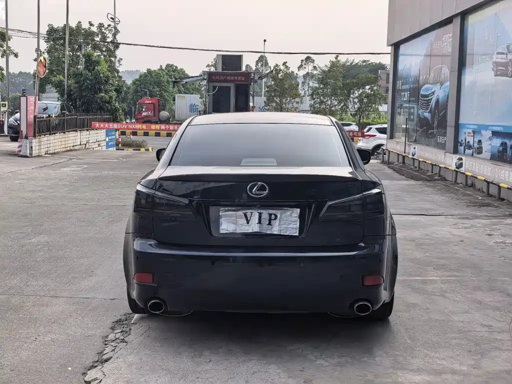 Lexus IS — миниатюра 4