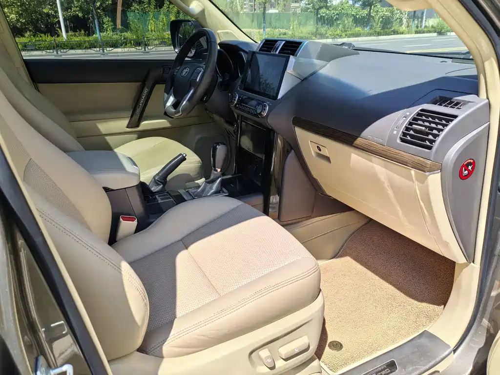 Toyota Prado (Import) — миниатюра 10