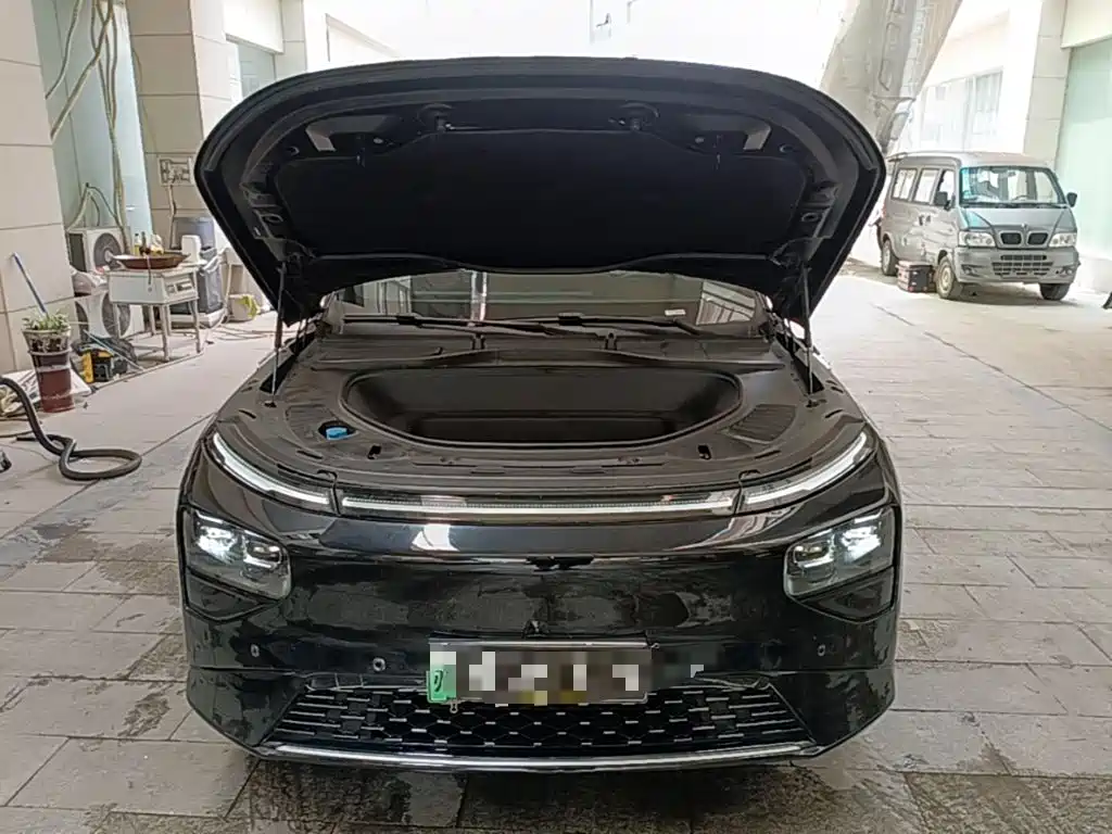 XPeng G9 — миниатюра 20