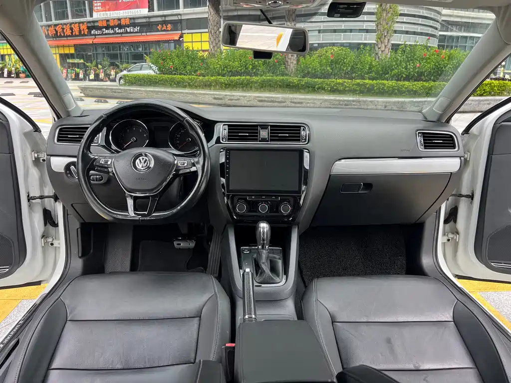 Volkswagen Sagitar — миниатюра 13