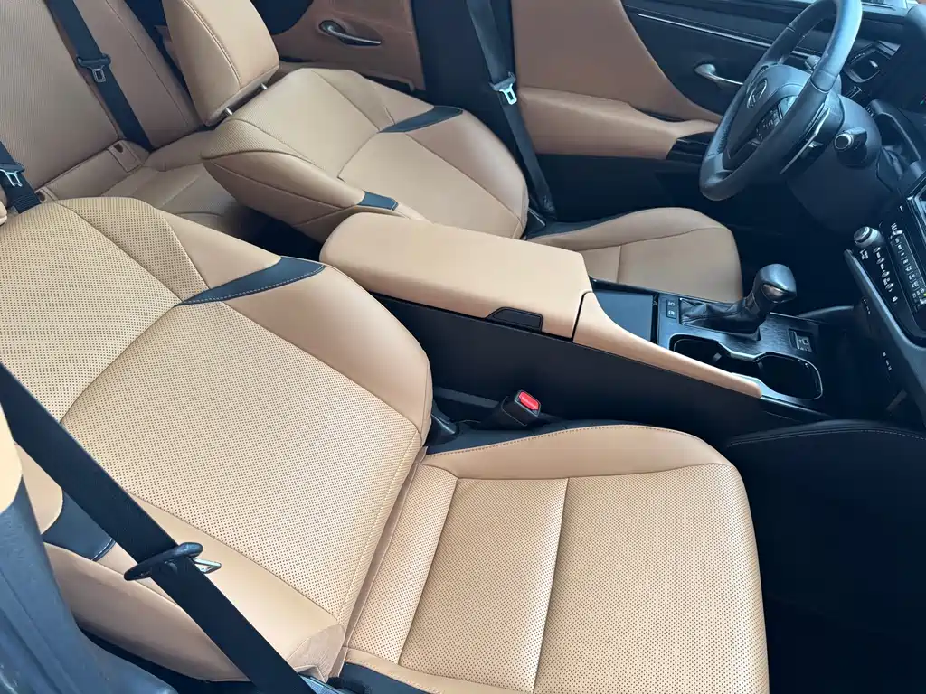 Lexus ES — миниатюра 7