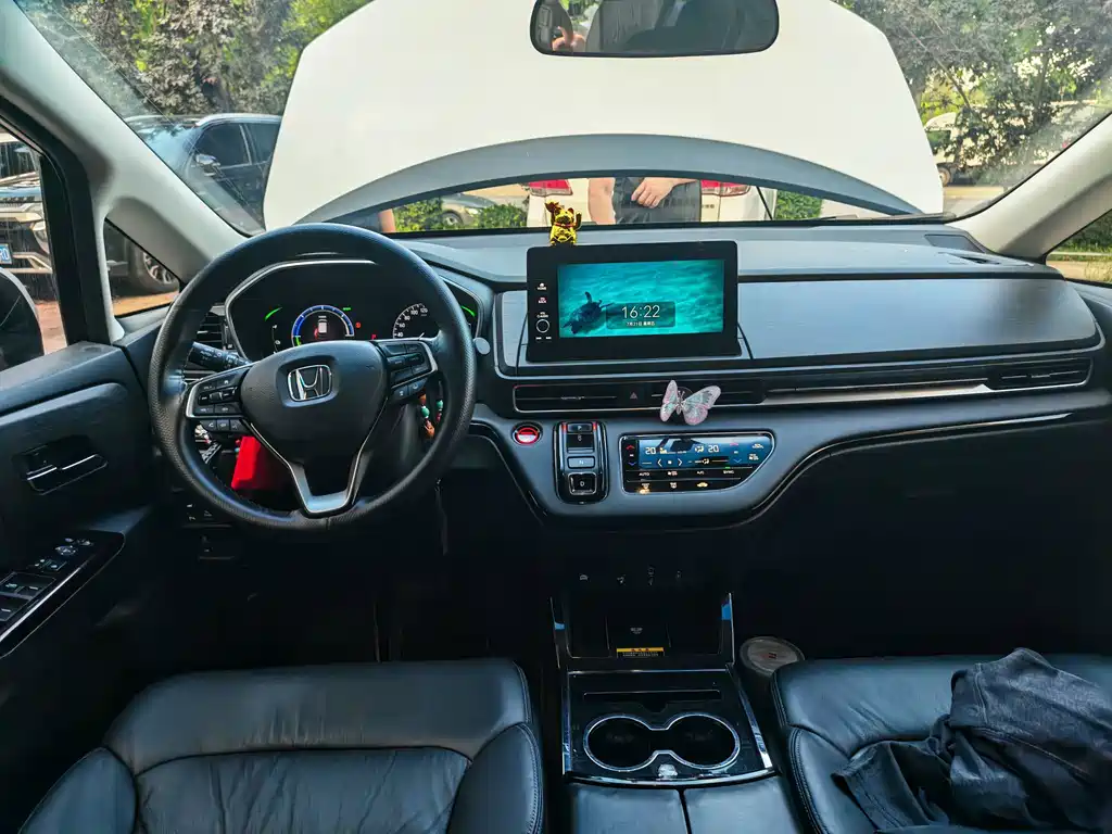Honda Elysion — миниатюра 3