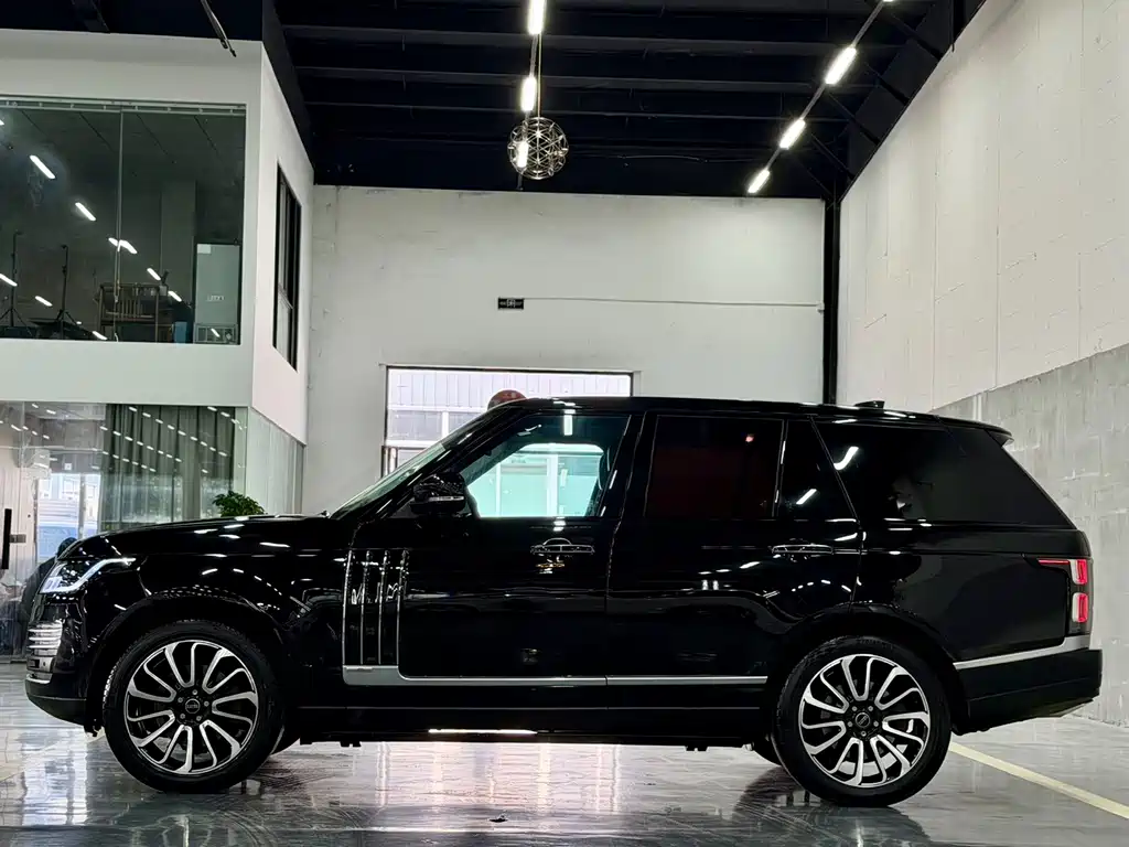 Land Rover Range Rover — миниатюра 13